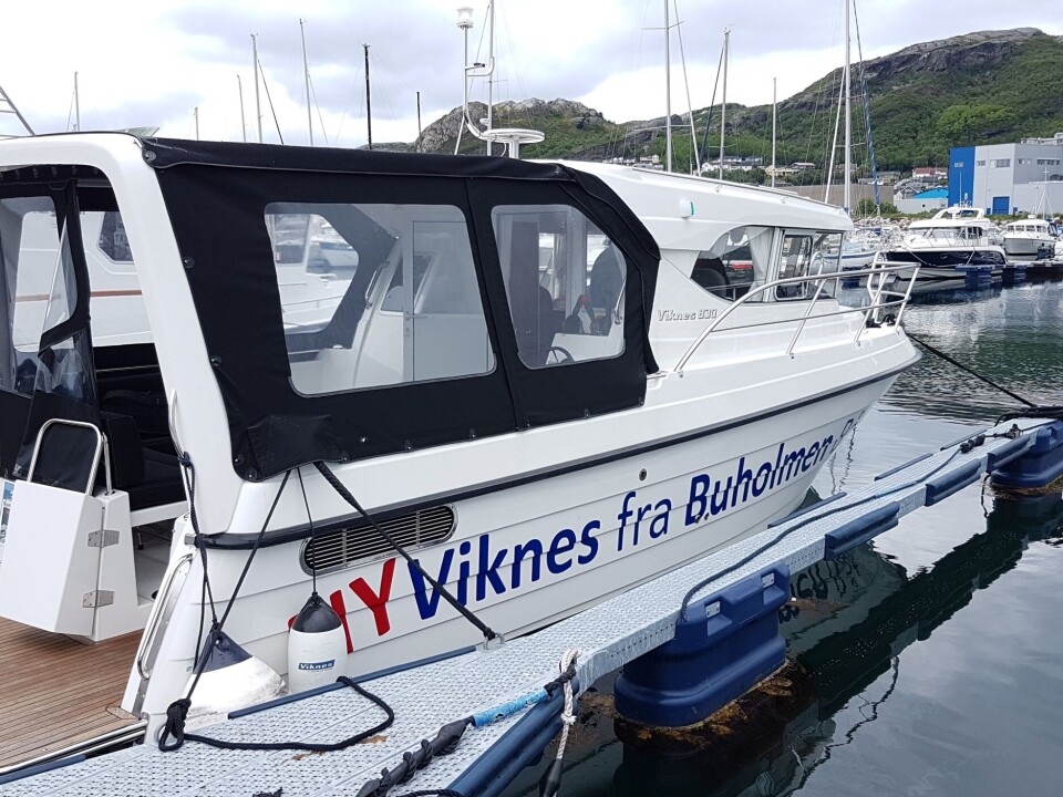 Blodrødt for båtimportørene