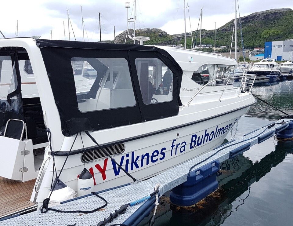 Blodrødt for båtimportørene